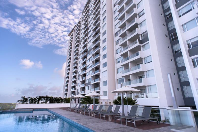 Malecon Rentals Cancun Exterior photo