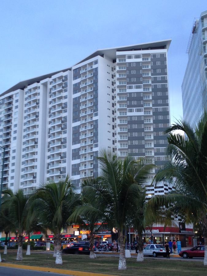 Malecon Rentals Cancun Exterior photo